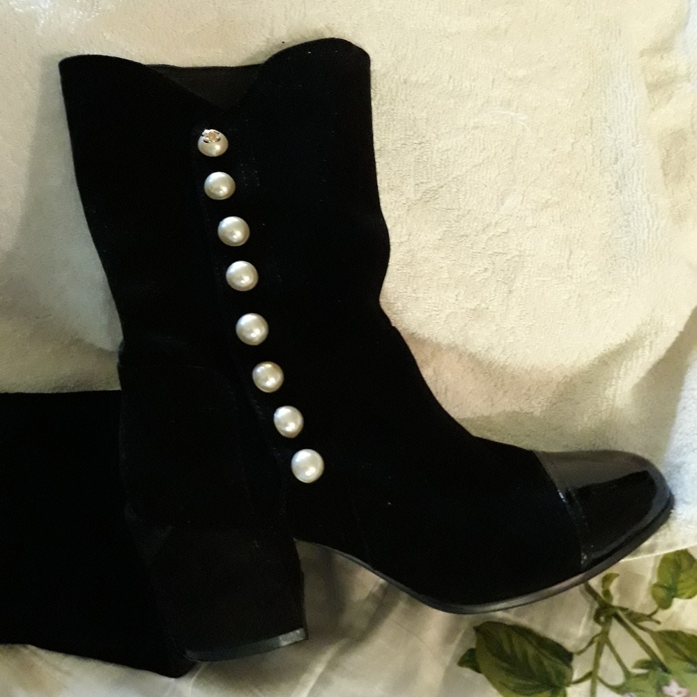 Channel BOOTS - Picture 4 of 7